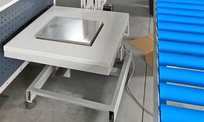 ERGO-line Hubelement an Packtisch {{brizy_dc_image_alt imageSrc=